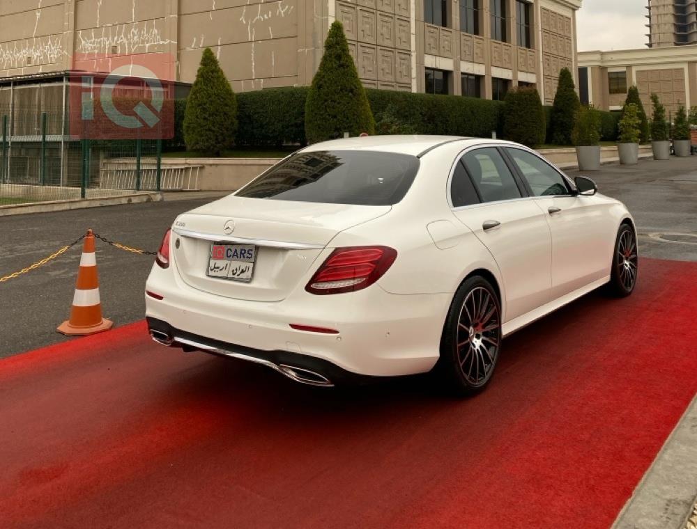 مرسيدس بنز E-Class